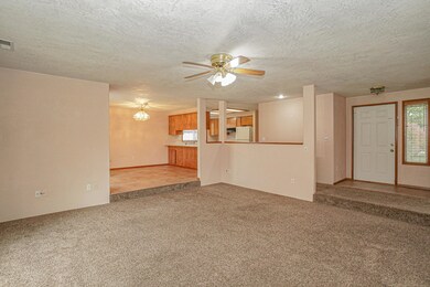 119 Shadowwood Ct, Central Point, OR 97502 - photo 6