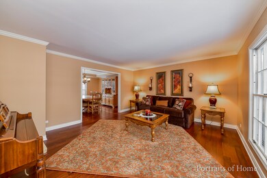 522 Cloverleaf Ct, Naperville, IL 60565 - photo 2