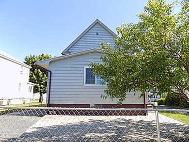 303 Winsor St, Ludlow, MA 01056 - photo 3