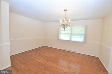 1930 Applewood Dr, Hagerstown, MD 21740 - photo 4
