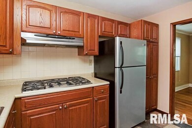 1108 W Lombard St, Davenport, IA 52804 - photo 2