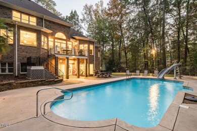 079-1280x960-back-and-pool-twilight
