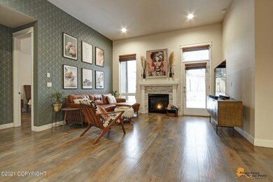 Living Room With Gas Fireplace