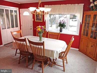 1045 Willow St, Southampton, PA 18966 - photo 6