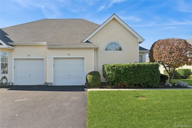 53 Goose Neck Ln unit 53, Riverhead, NY 11901 - photo 6