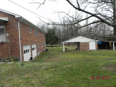 5737 Drake Rd, Greensboro, NC 27406 - photo 2