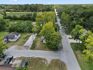 7341 Dolly Wright St, Houston, TX 77088 - photo 2