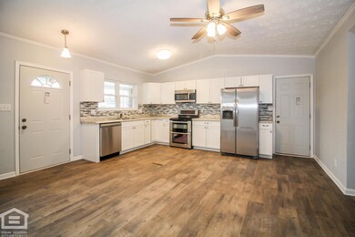 2763 Jenifer Pl-12