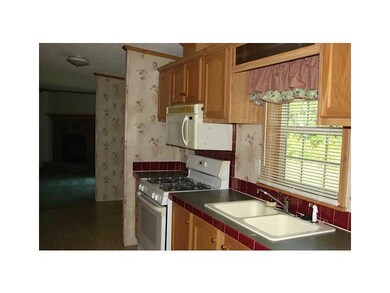 Kitchen. Double sinks