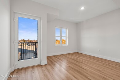 185 Morris Ave unit 306, Long Branch, NJ 07740 - photo 6