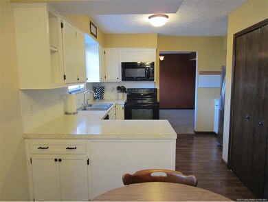 919 Pennwood Dr, New Albany, IN 47150 - photo 6