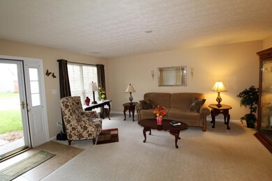 8103 Arbor Brook Ln, Louisville, KY 40228 - photo 7