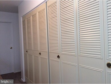 846 Rabbit Ln, Reading, PA 19606 - photo 4