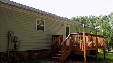 2509 Eight Oaks Dr, High Point, NC 27263 - photo 3