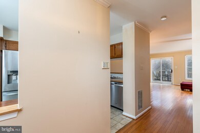 9385 Breamore Ct, Laurel, MD 20723 - photo 3