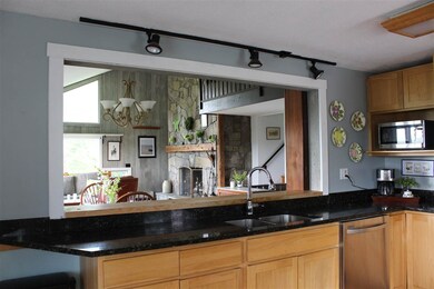 413 Skyline Dr, Pomfret, VT 05068 - photo 7