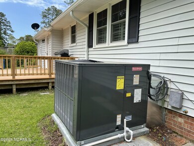 1110 Clifton Rd, Jacksonville, NC 28540 - photo 5