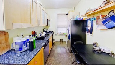 118 Corbin Ave unit 204, Jersey City, NJ 07306 - photo 3