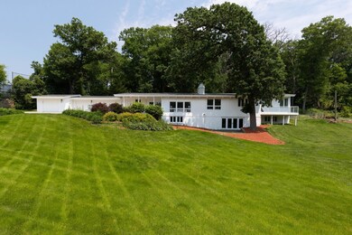 1345 Fairlawn Way unit R, Golden Valley, MN 55416 - photo 3