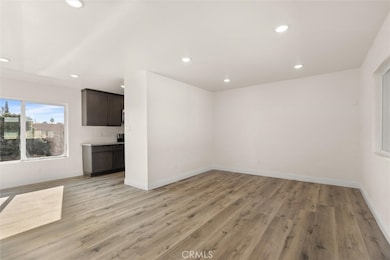 19237 Bryant St unit 16, Northridge, CA 91324 - photo 5