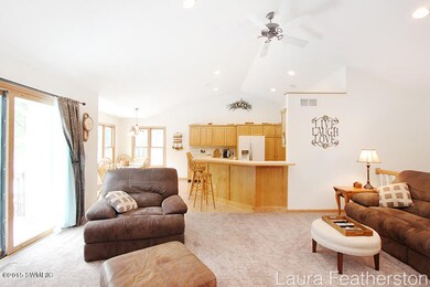 view to dining area.jpg