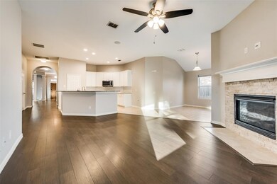 309 Highland Creek Dr, Wylie, TX 75098 - photo 4