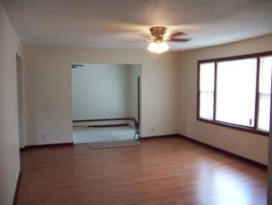 503 S Ramsey St, Manchester, TN 37355 - photo 5