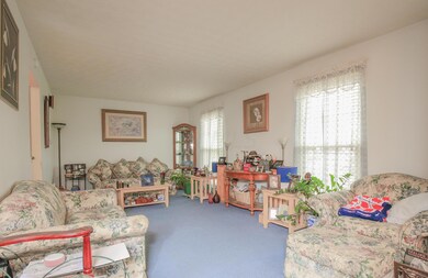 Family Room- 1