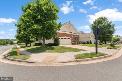 6901 Sunday Silence Ct, Gainesville, VA 20155 - photo 2
