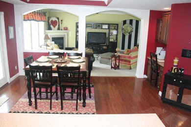 Breakfast Room w/Access to Covered Patio