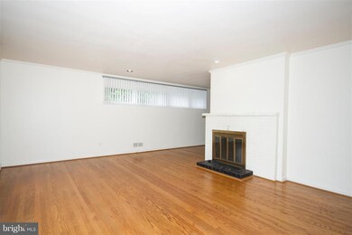 7808 Ruxway Rd, Towson, MD 21204 - photo 4