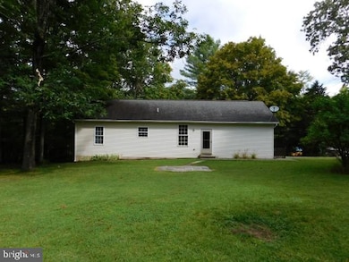 16881 Cacapon Rd, Great Cacapon, WV 25422 - photo 7