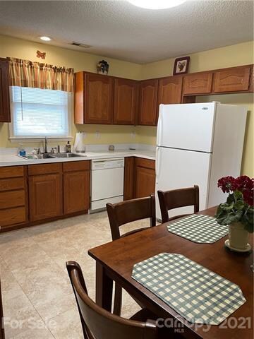 417 Hidden Creek Cir, Salisbury, NC 28147 - photo 5