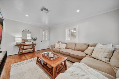 5113 De Lange Ln, Houston, TX 77092 - photo 3