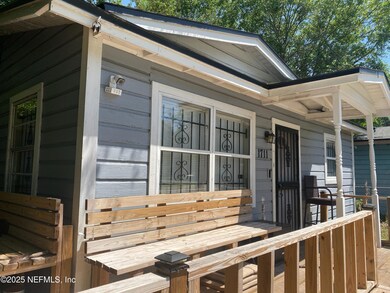 1711 W 27th St, Jacksonville, FL 32209 - photo 3