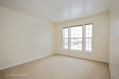 4110 Georgetown Cir, Algonquin, IL 60102 - photo 2