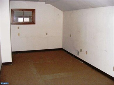 219 Yost Ave, Spring City, PA 19475 - photo 7