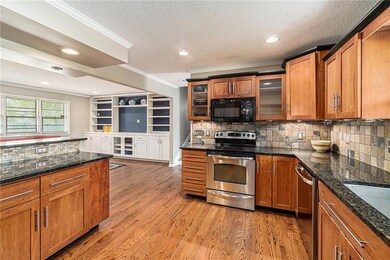 11606 W 49th St, Shawnee, KS 66203 - photo 6