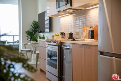 Full Size Appliances