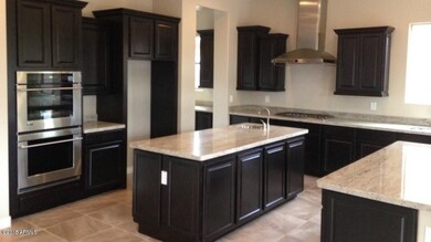 3748 E ELLIS KITCHEN