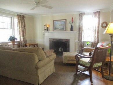 281 Phinneys Ln, Centerville, MA 02632 - photo 4