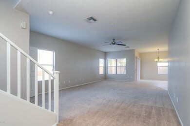 640 E Woodsman Place unit II, Chandler, AZ 85286 - photo 2
