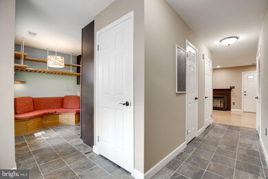 300A Locust St SE, Vienna, VA 22180 - photo 7