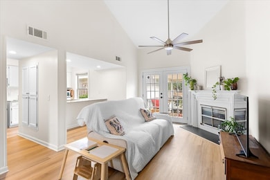 128 Lake Chateau Dr unit E4, Hermitage, TN 37076 - photo 4