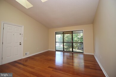 71 Crabapple Ln, Franklin Park, NJ 08823 - photo 4