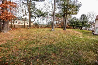 66 Shelburne Rd, MerriMacK, NH 03054 - photo 6