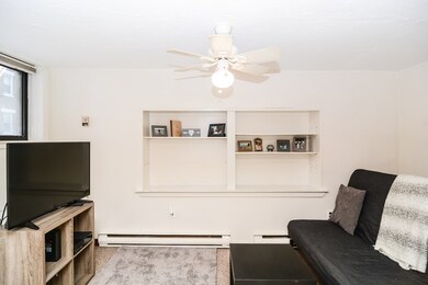 11 Foster St unit 1B, Boston, MA 02109 - photo 2