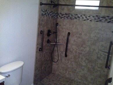 8433 S. Via De Roberto Master bath