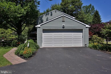 4212 Biddeford Cir, Doylestown, PA 18902 - photo 4