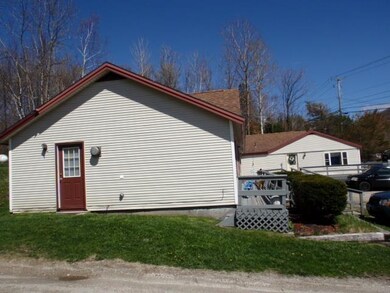 11 Mountain Commons Rd, Mendon, VT 05701 - photo 5